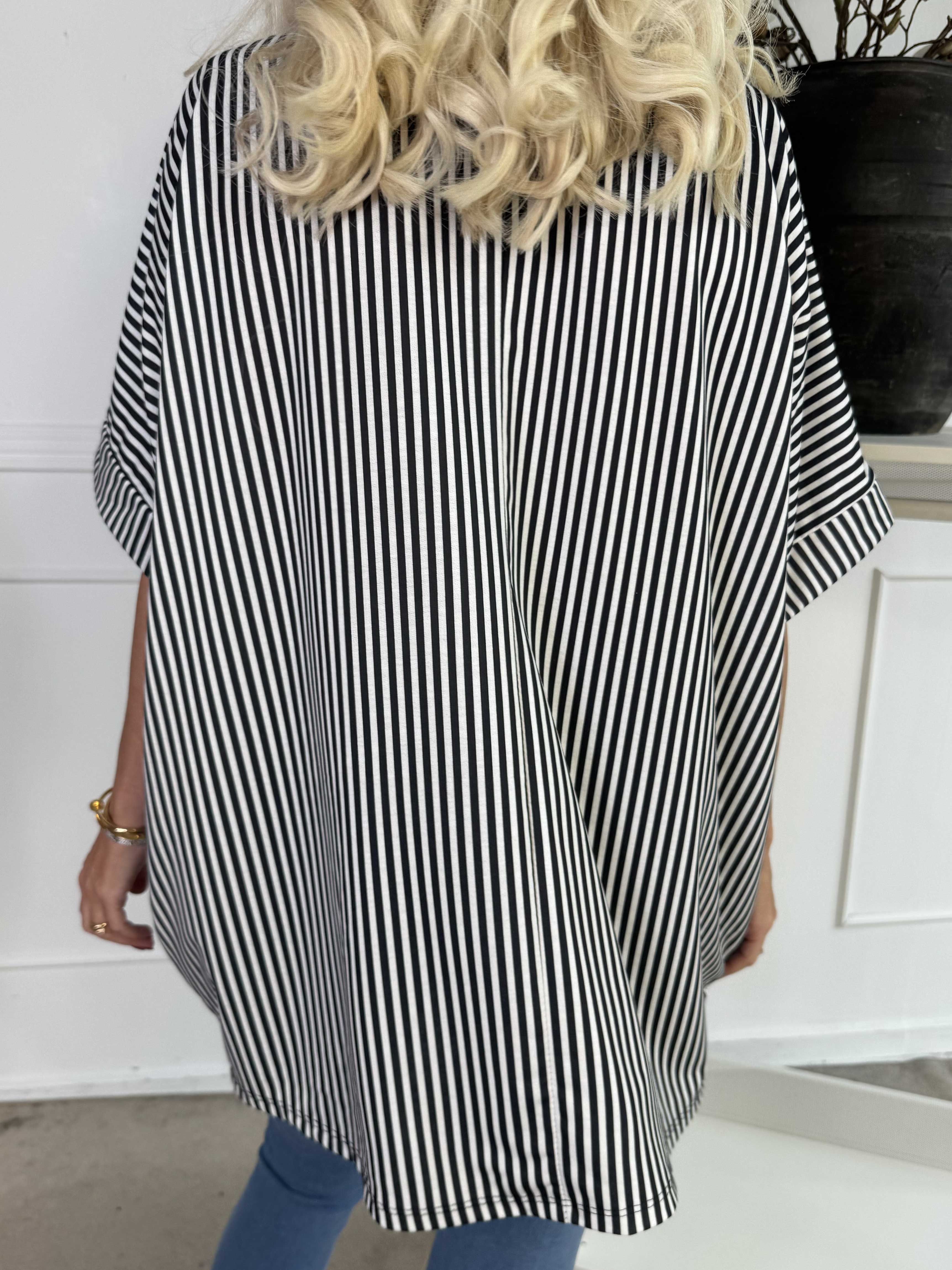 Mintu Stripe - Mjuk t-shirt med vogue stående med glittrande similisten